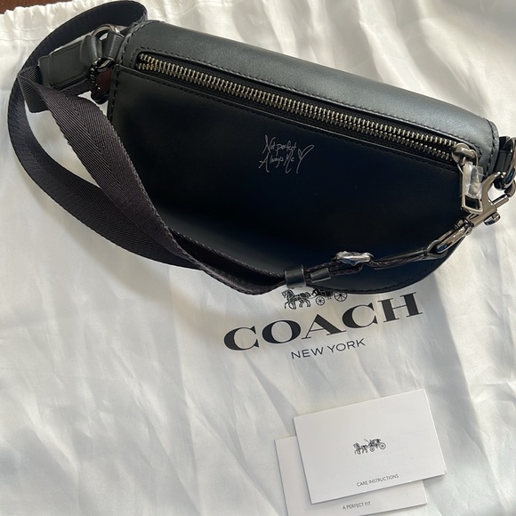 Selena Belt Bag With Bunny - Picture 8 of 10